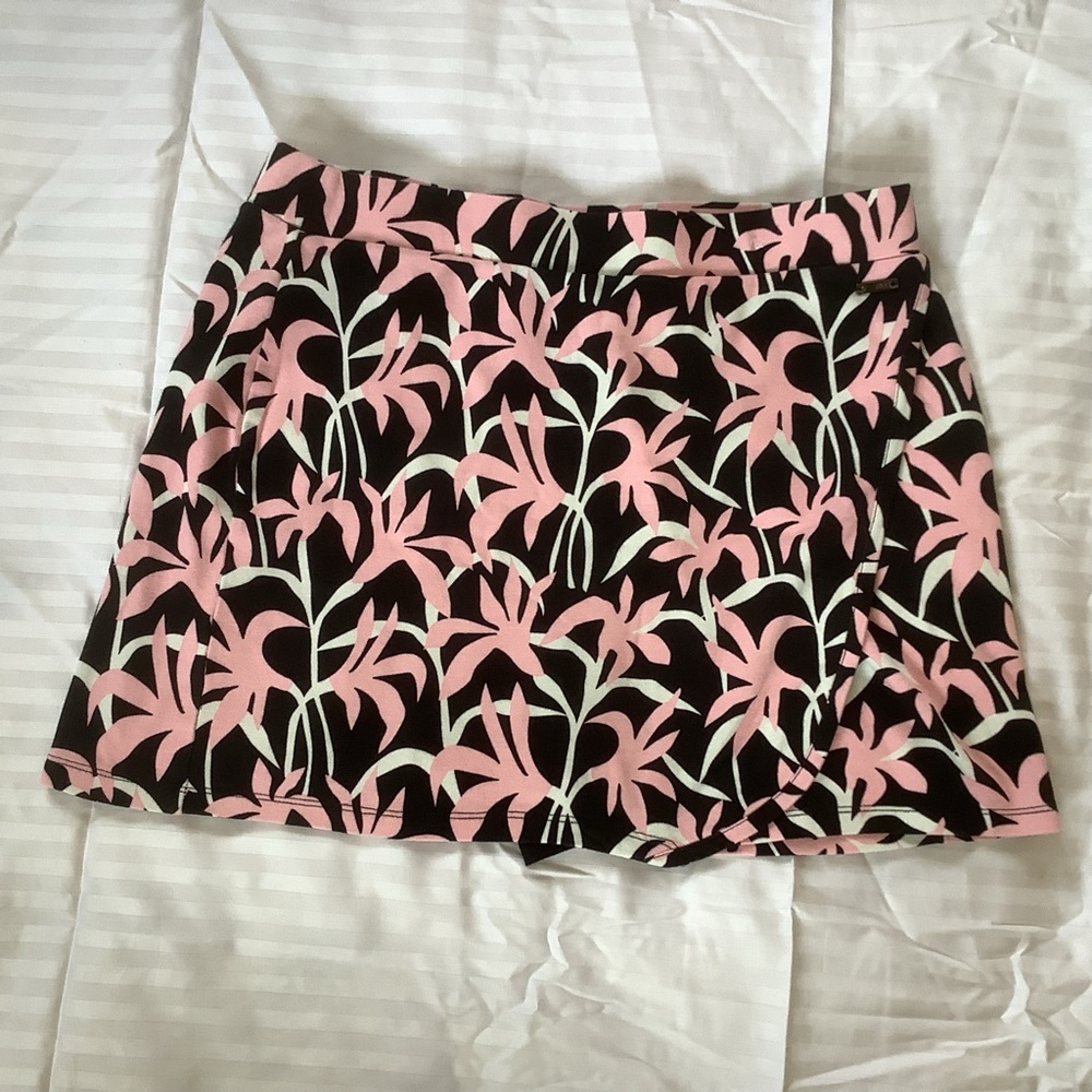 EUC! Jones New York Signature Skort Size M
